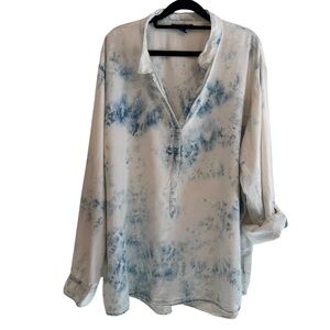 Bandolino‎ White and Blue Tie-Dye Blouse